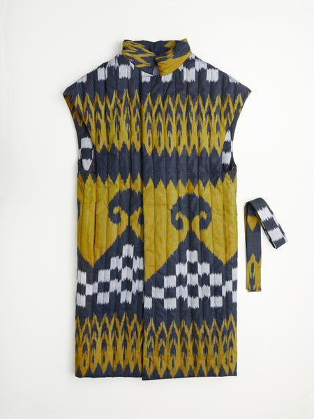 quilted-silk-handwoven-coat-belt-handcrafted-sustainable-fashion-recycled-adras-ikat-silk-road